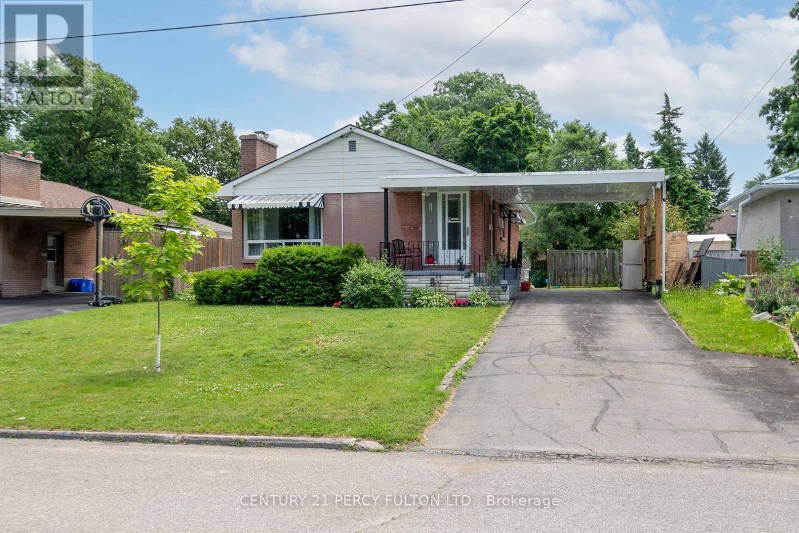 12 Northwood Crescent, Belleville, Ontario  K8N 1X5 - Photo 2 - X12930138