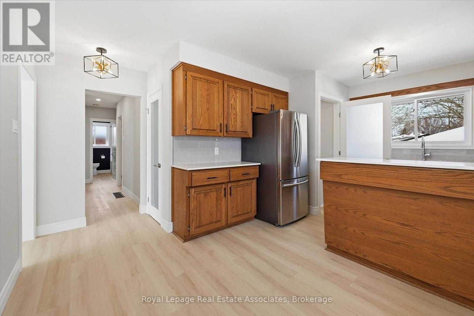 26 Geneva Drive, Hamilton, Ontario  L9C 3Z5 - Photo 21 - X12930162