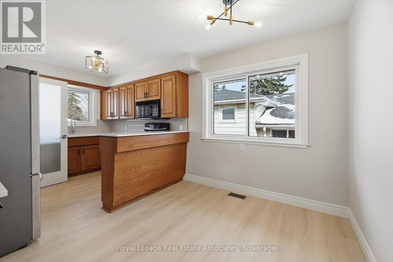 26 Geneva Drive, Hamilton, Ontario  L9C 3Z5 - Photo 23 - X12930162