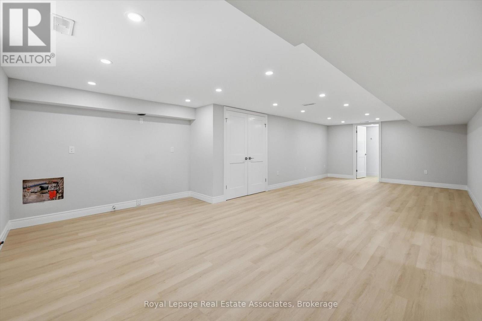 26 Geneva Drive, Hamilton, Ontario  L9C 3Z5 - Photo 35 - X12930162