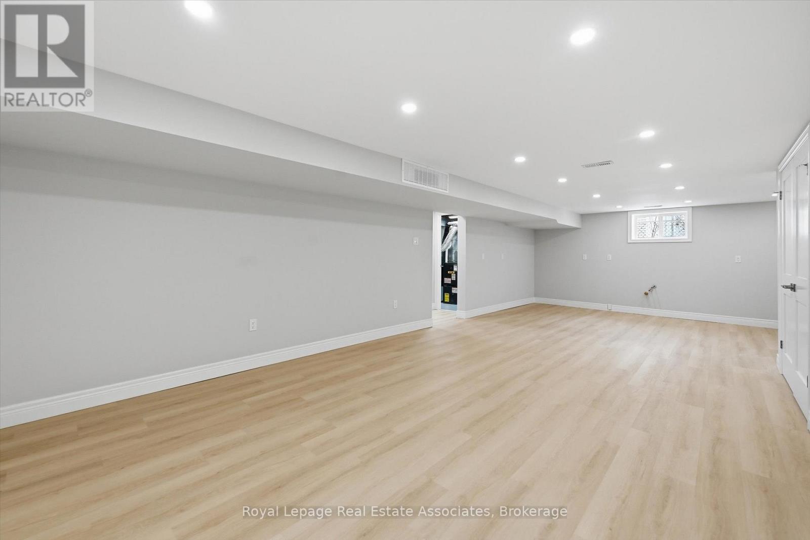 26 Geneva Drive, Hamilton, Ontario  L9C 3Z5 - Photo 37 - X12930162