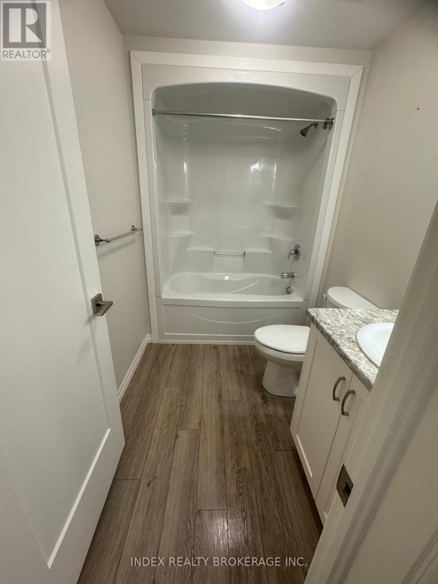 30 Keba Crescent, Tillsonburg, Ontario  N4G 0K7 - Photo 6 - X12930174