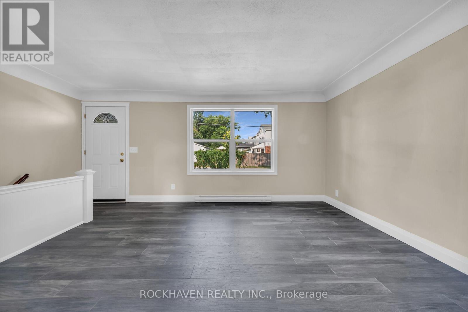 36 Macklin Street N, Hamilton, Ontario  L8S 3S1 - Photo 4 - X12930176