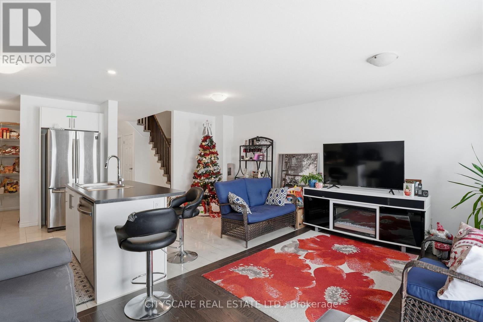 35 Woodedge Circle, Kitchener, Ontario  N2R 0P8 - Photo 11 - X12930206