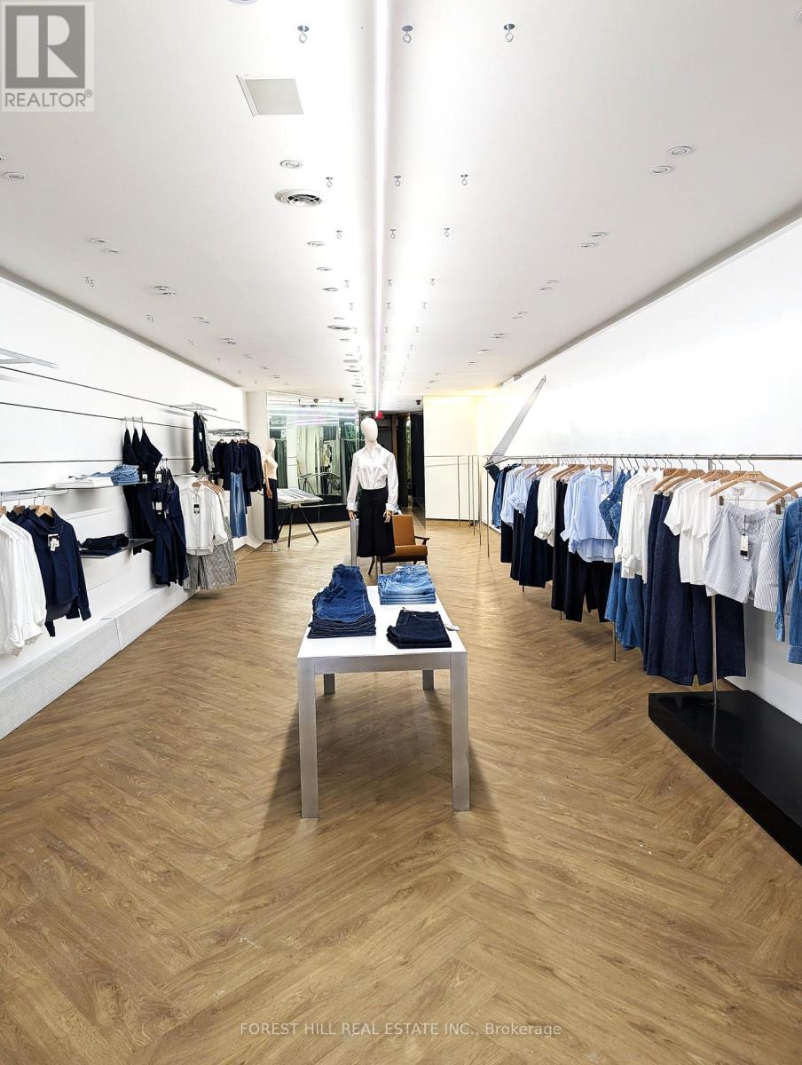 392 EGLINTON AVENUE W Toronto (Lawrence Park South), ON M5N 1A2