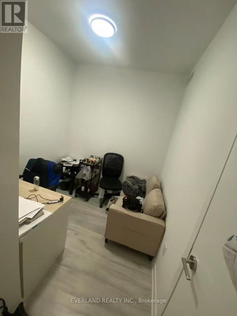 S501 - 8 Olympic Garden Drive, Toronto, Ontario  M2M 0B9 - Photo 4 - C12907054