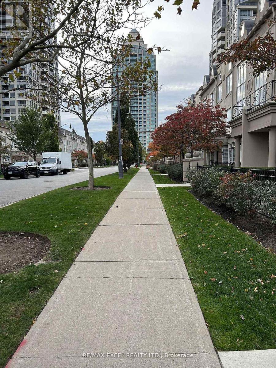 Gv18 - 8 Rean Drive, Toronto (Bayview Village), Ontario  M2K 3B9 - Photo 12 - C12749724