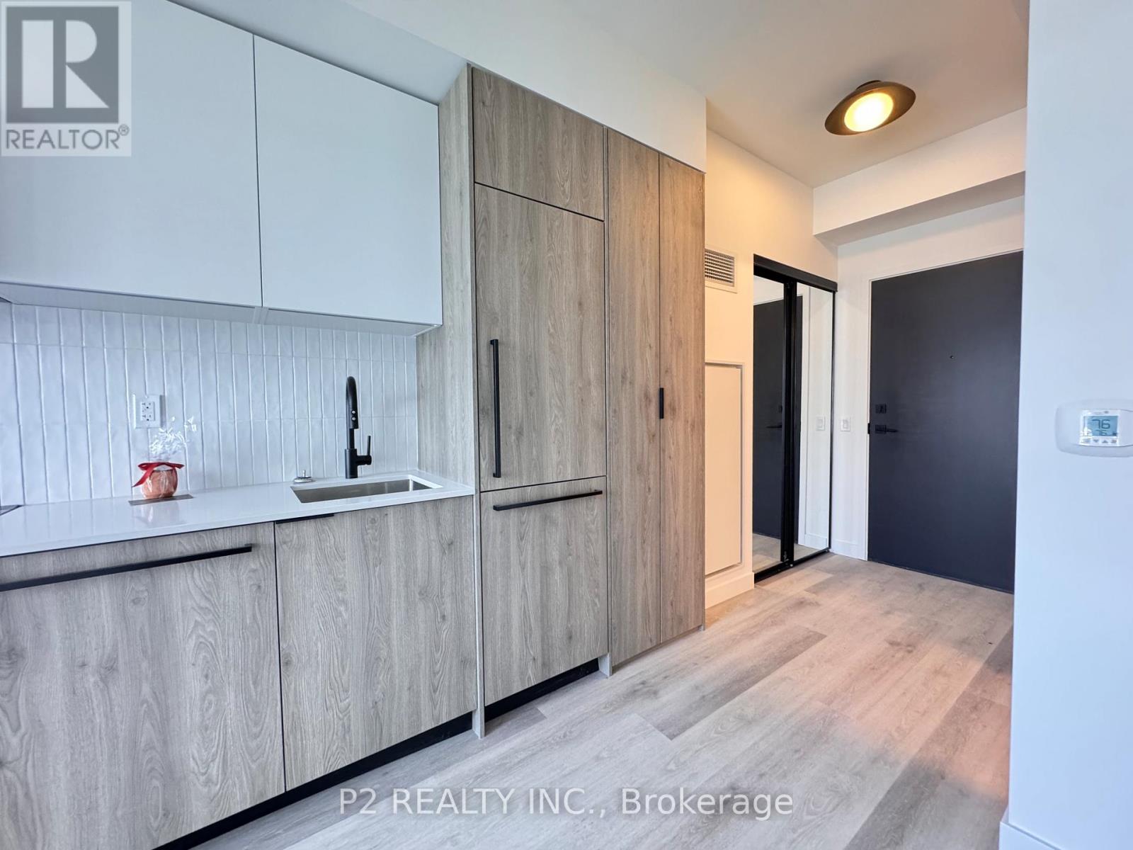 704 - 1635 Military Trail, Toronto (Centennial Scarborough), Ontario  M1C 1B2 - Photo 3 - E12928636