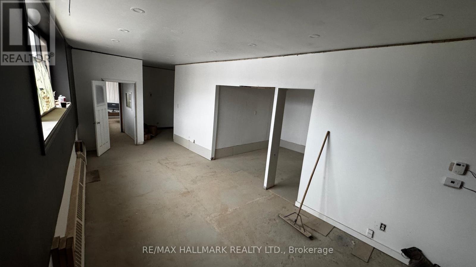 A&b - 48 Prospect Street, Newmarket (Central Newmarket), Ontario  L3Y 3S9 - Photo 20 - N12813360