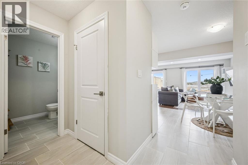 54 Miranda Path, Elmira, Ontario  N3B 0A1 - Photo 5 - 40815588