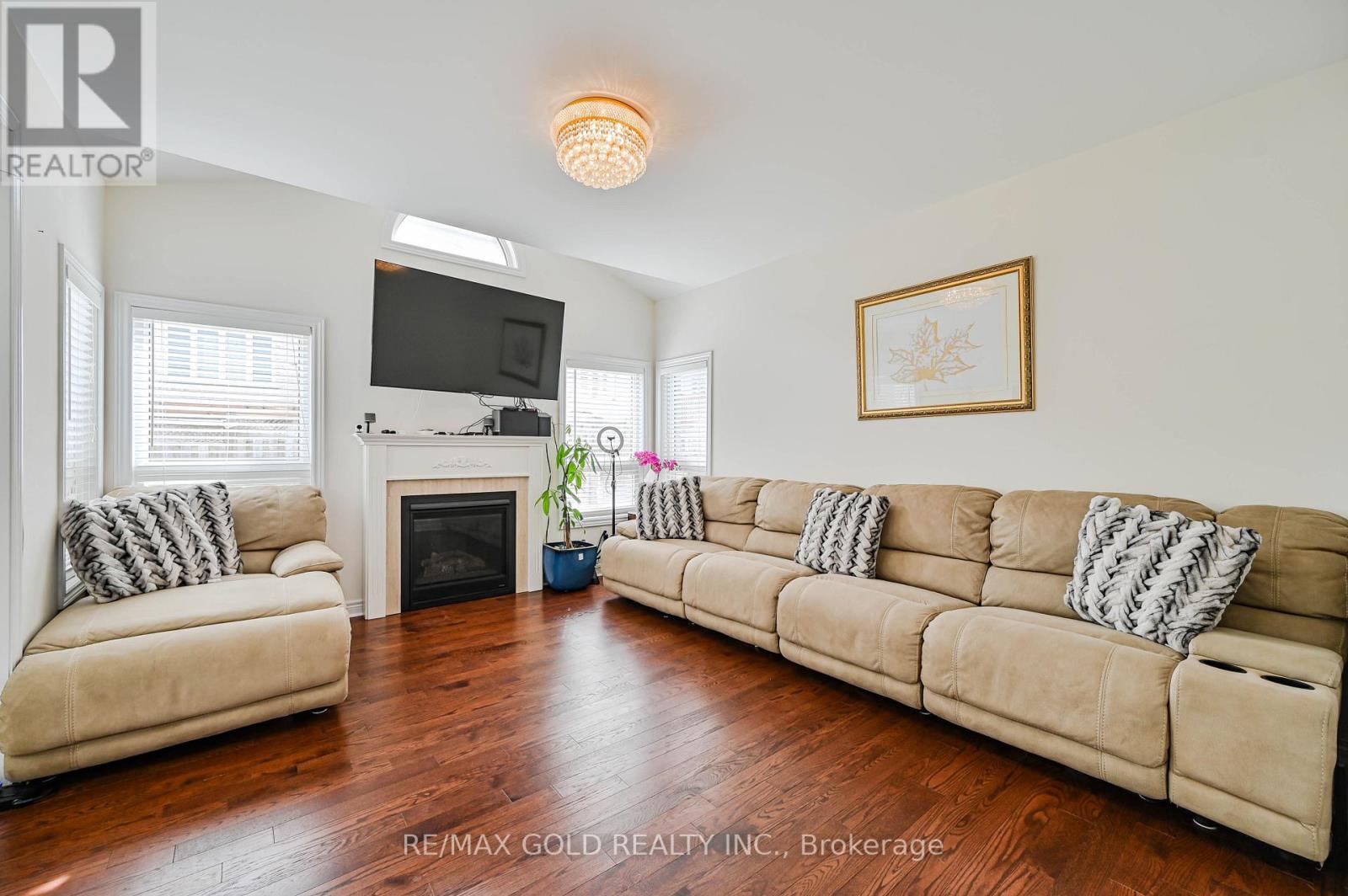 7 Bellotti Crescent, Ajax, Ontario  L1Z 0M2 - Photo 9 - E12928660