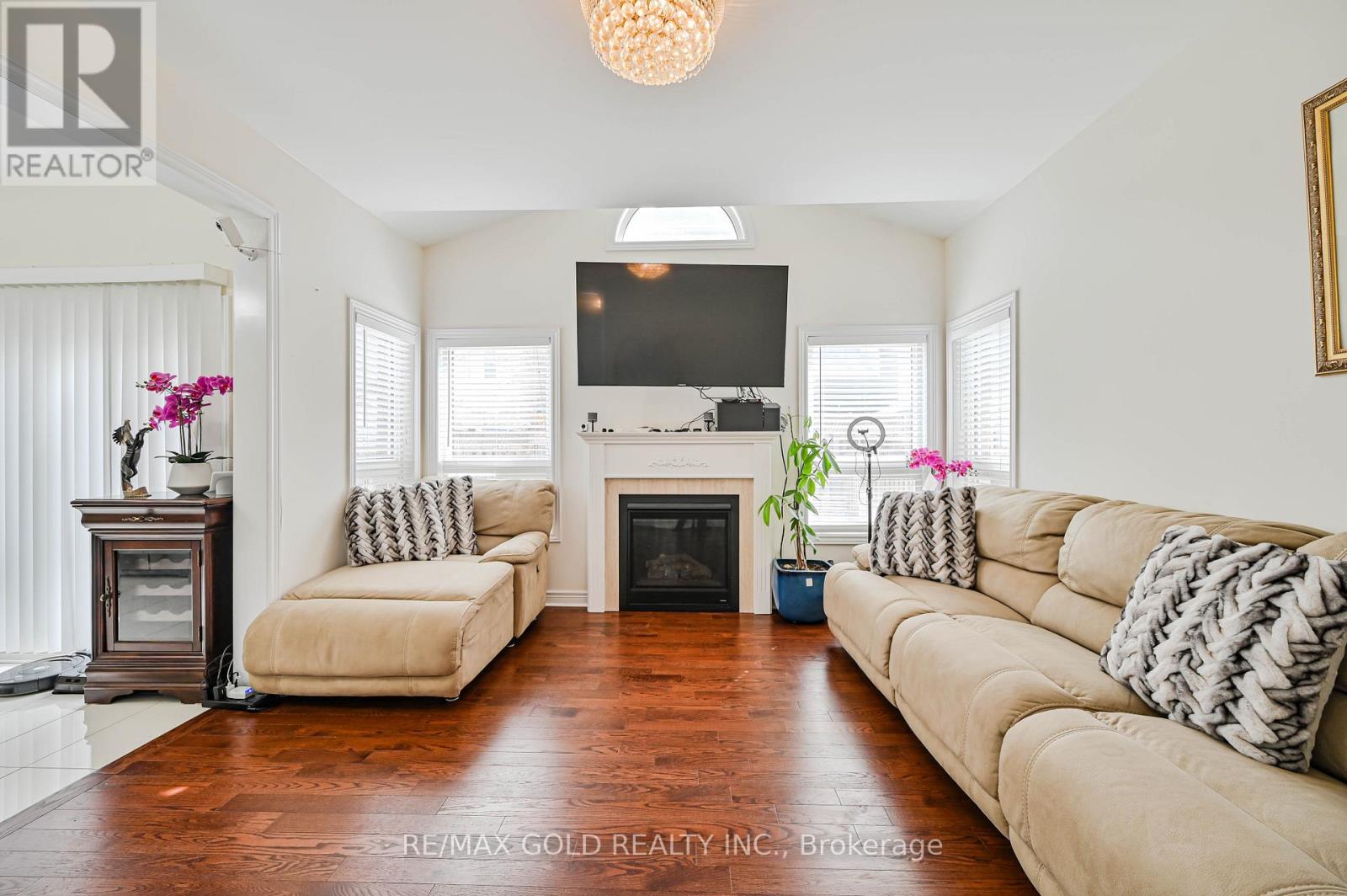 7 Bellotti Crescent, Ajax, Ontario  L1Z 0M2 - Photo 7 - E12928660