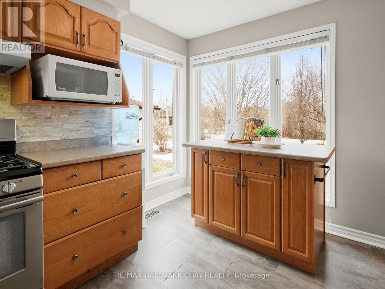 2209 Spring Street, Innisfil, Ontario  L9S 2B6 - Photo 13 - N12928598