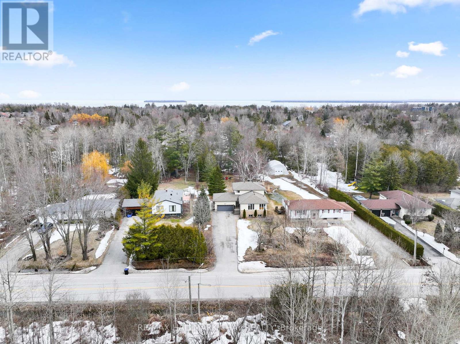 2209 Spring Street, Innisfil, Ontario  L9S 2B6 - Photo 3 - N12928598