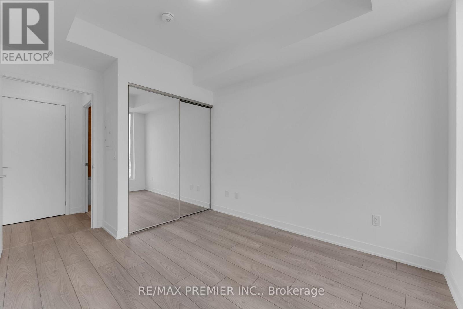 2326 - 498 Caldari Road, Vaughan, Ontario  L4K 0R6 - Photo 17 - N12876756