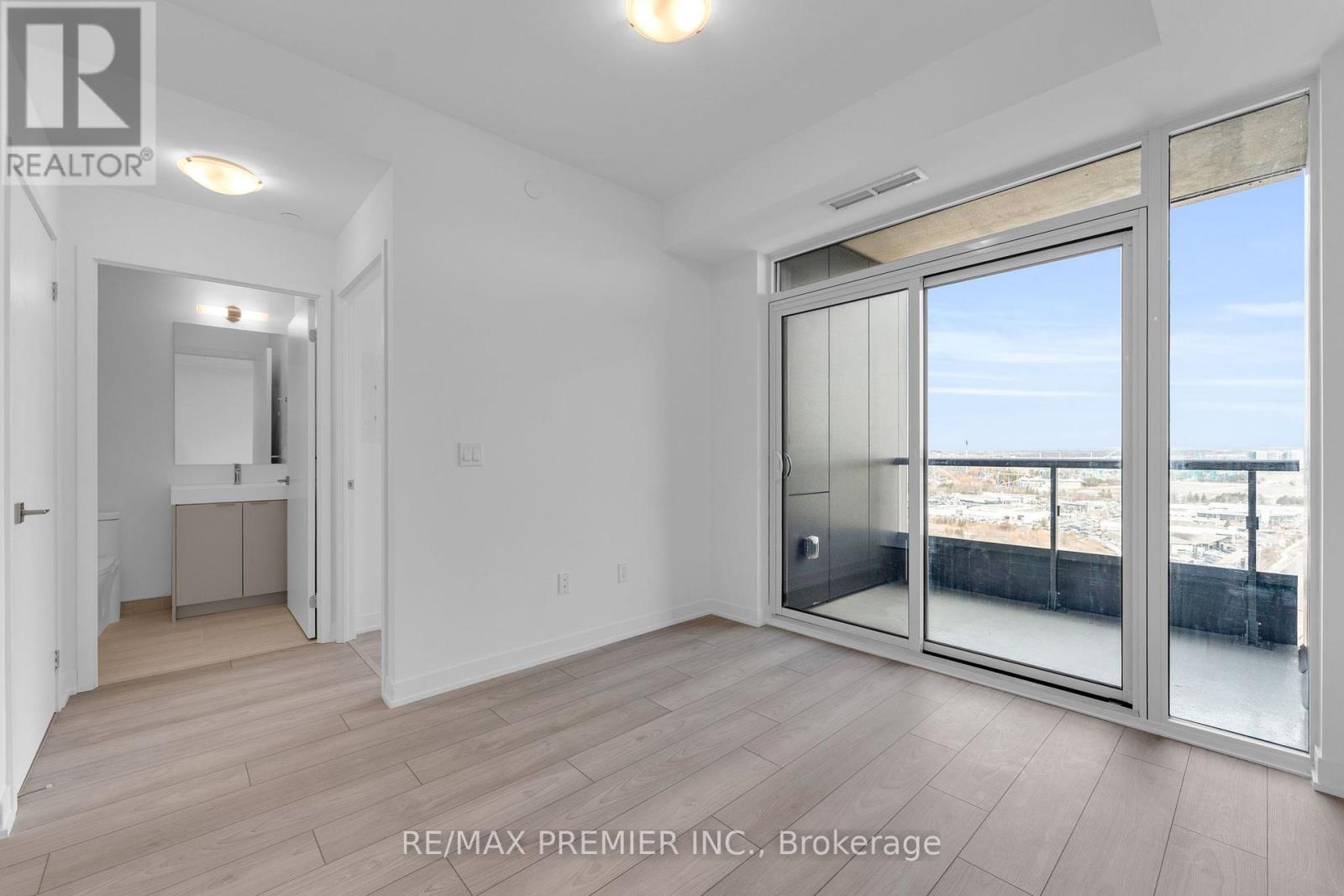 2326 - 498 Caldari Road, Vaughan, Ontario  L4K 0R6 - Photo 12 - N12876756