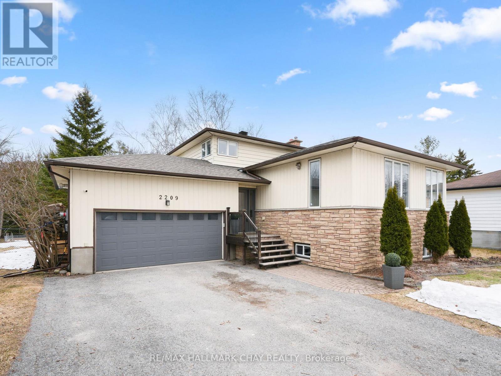 2209 Spring Street, Innisfil, Ontario  L9S 2B6 - Photo 5 - N12928598