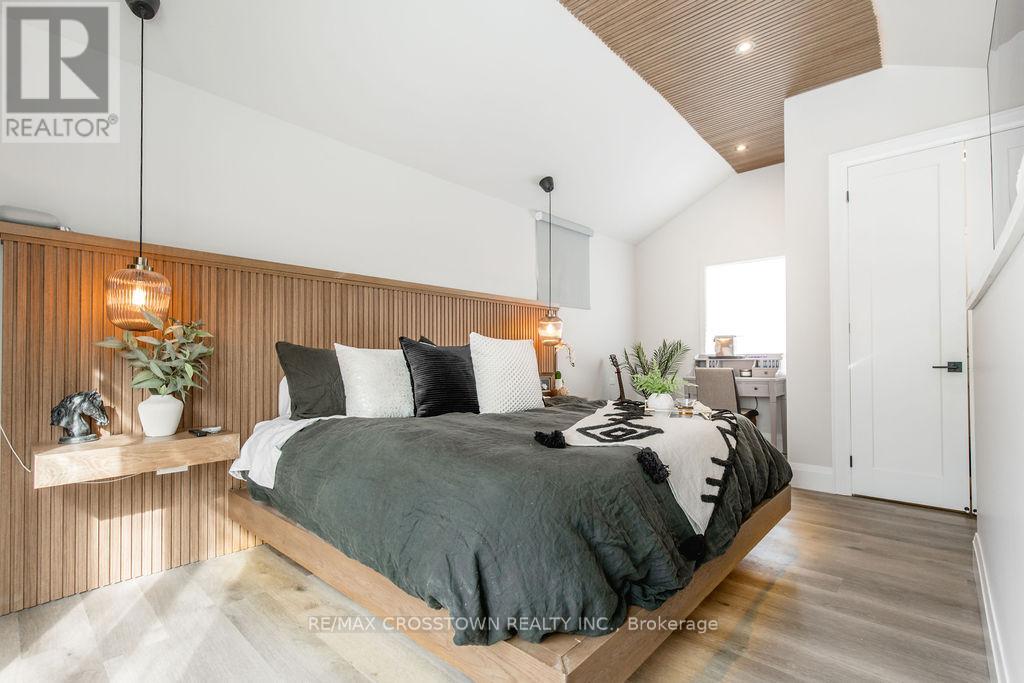 741 Cedarvale Drive, Innisfil, Ontario  L9S 4L2 - Photo 28 - N12928674