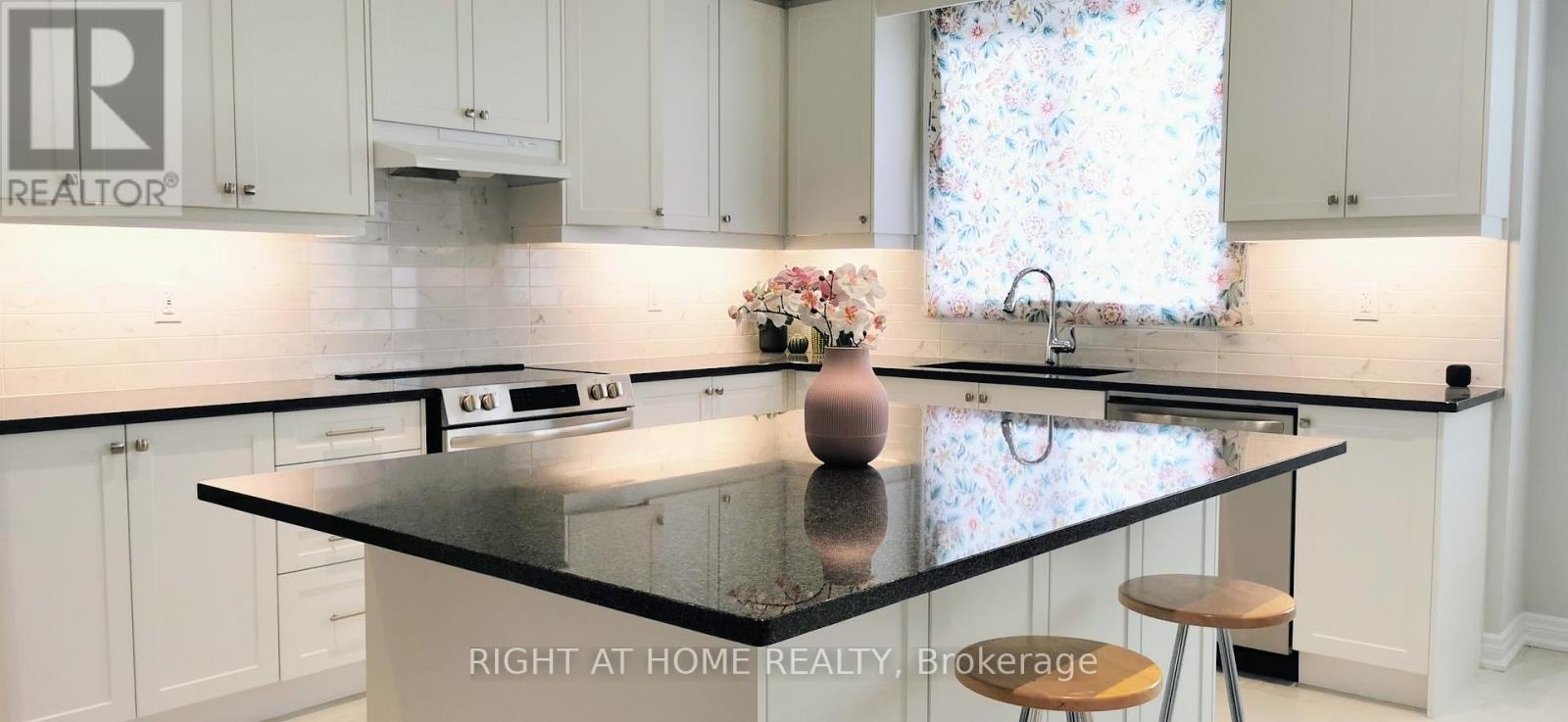 1 Bruce Boyd Drive, Markham, Ontario  L6B 1R3 - Photo 10 - N12928384