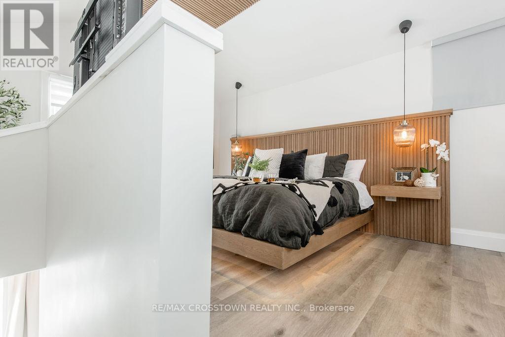 741 Cedarvale Drive, Innisfil, Ontario  L9S 4L2 - Photo 33 - N12928674