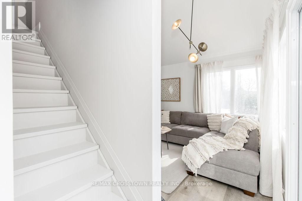 741 Cedarvale Drive, Innisfil, Ontario  L9S 4L2 - Photo 27 - N12928674