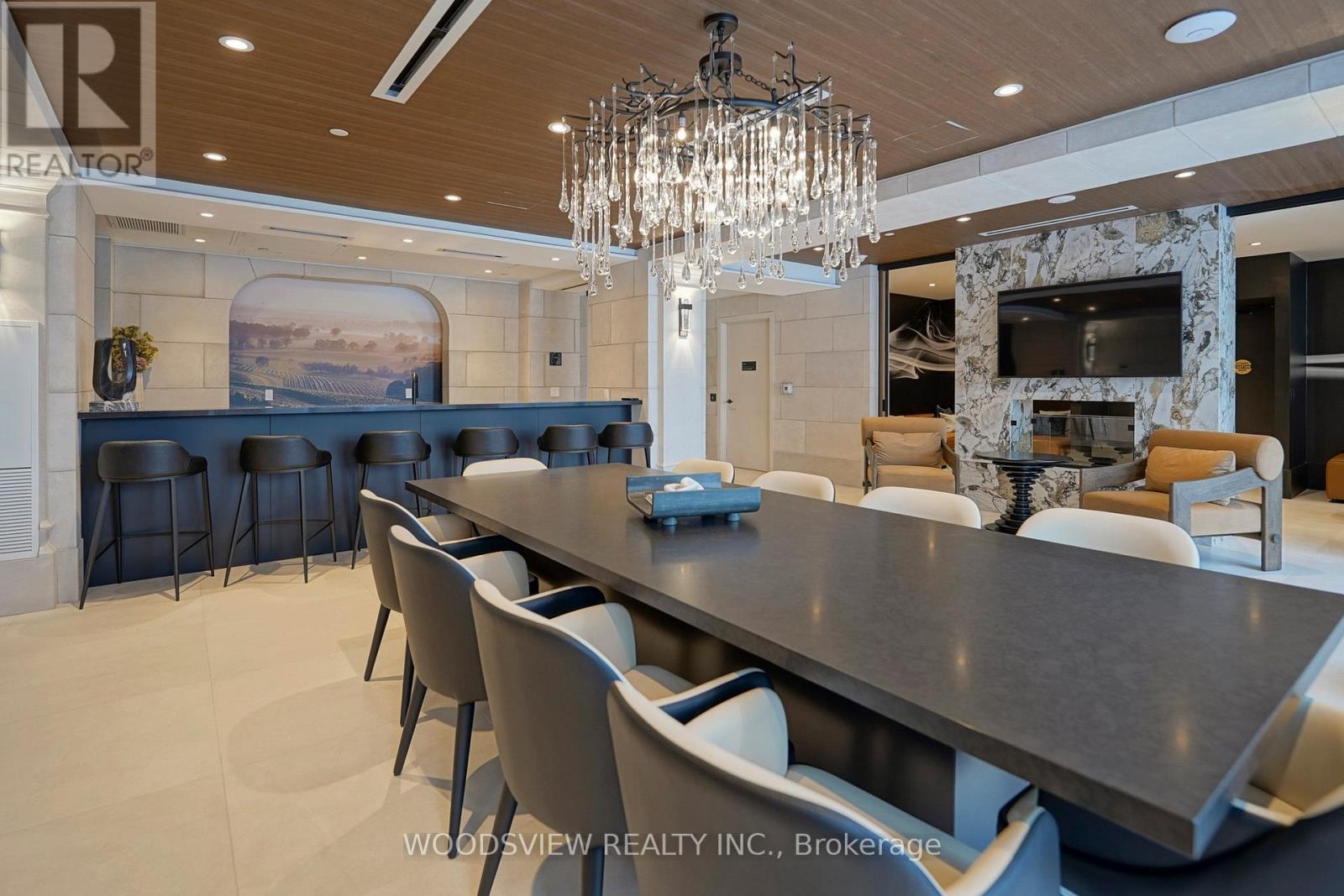 533 - 2075 King Road, King, Ontario  L7B 0R6 - Photo 6 - N12928694