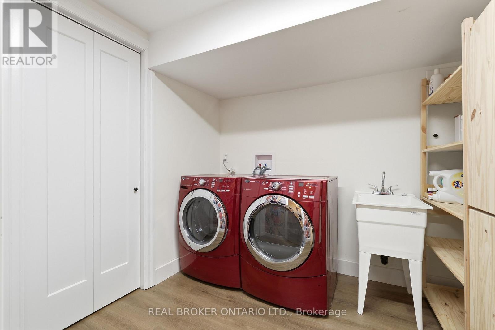 9 Pine Park Boulevard, Adjala-Tosorontio, Ontario  L0M 1J0 - Photo 35 - N12928696