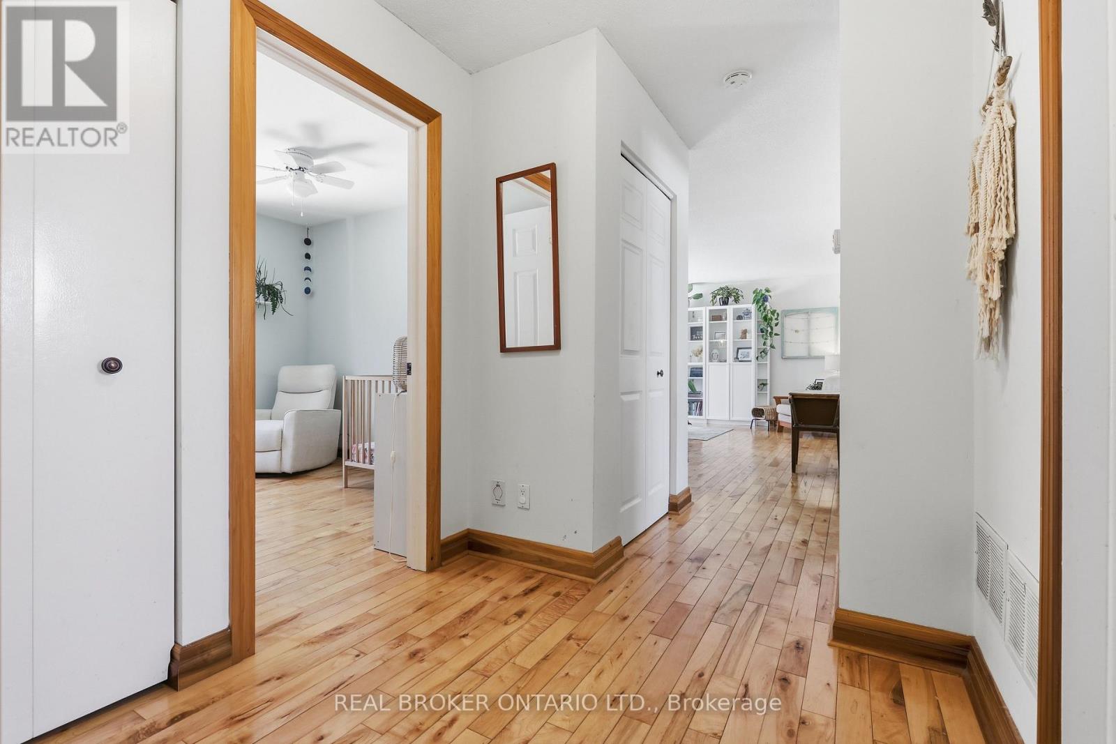 9 Pine Park Boulevard, Adjala-Tosorontio, Ontario  L0M 1J0 - Photo 15 - N12928696