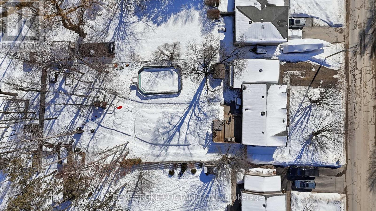 9 Pine Park Boulevard, Adjala-Tosorontio, Ontario  L0M 1J0 - Photo 44 - N12928696