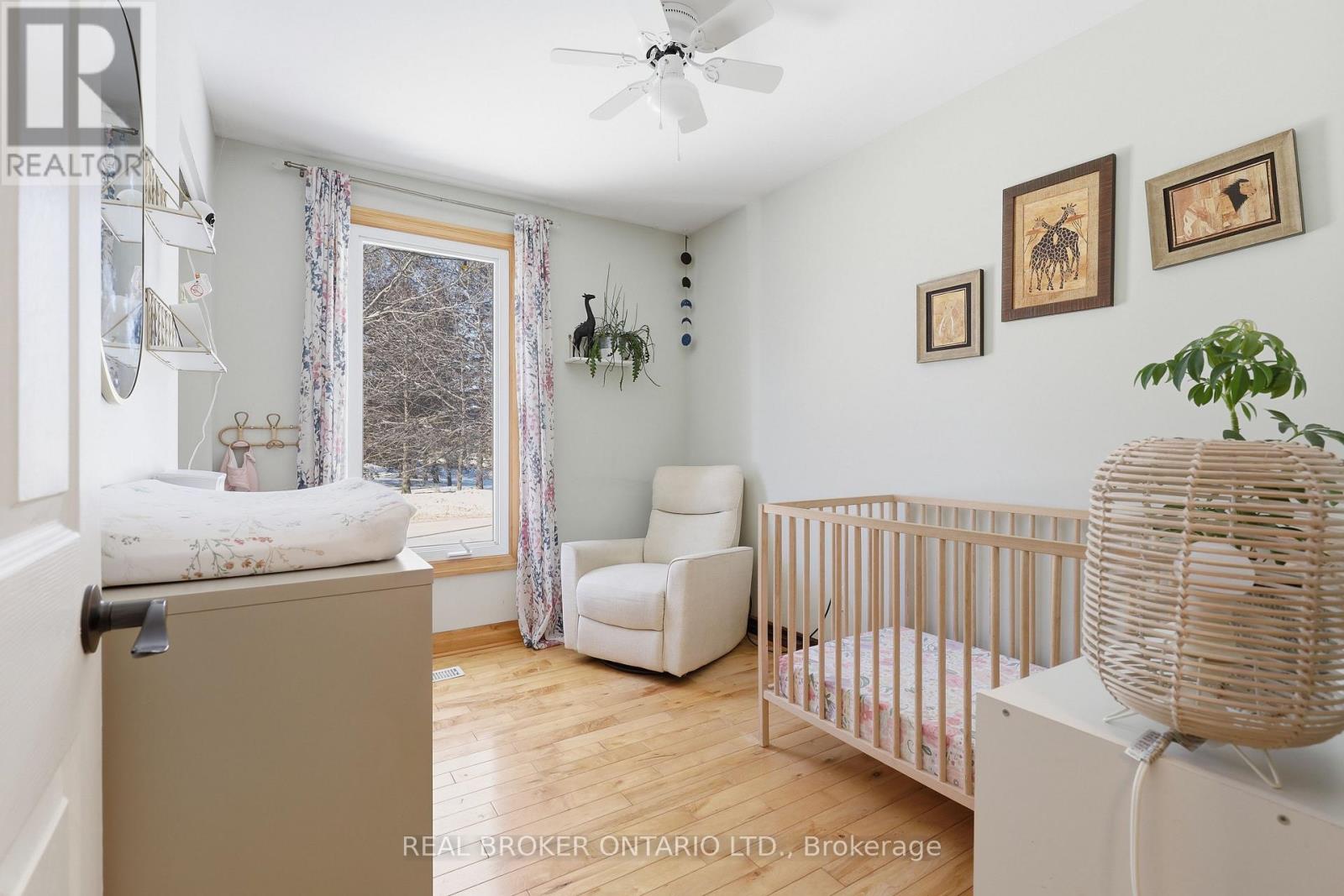 9 Pine Park Boulevard, Adjala-Tosorontio, Ontario  L0M 1J0 - Photo 17 - N12928696