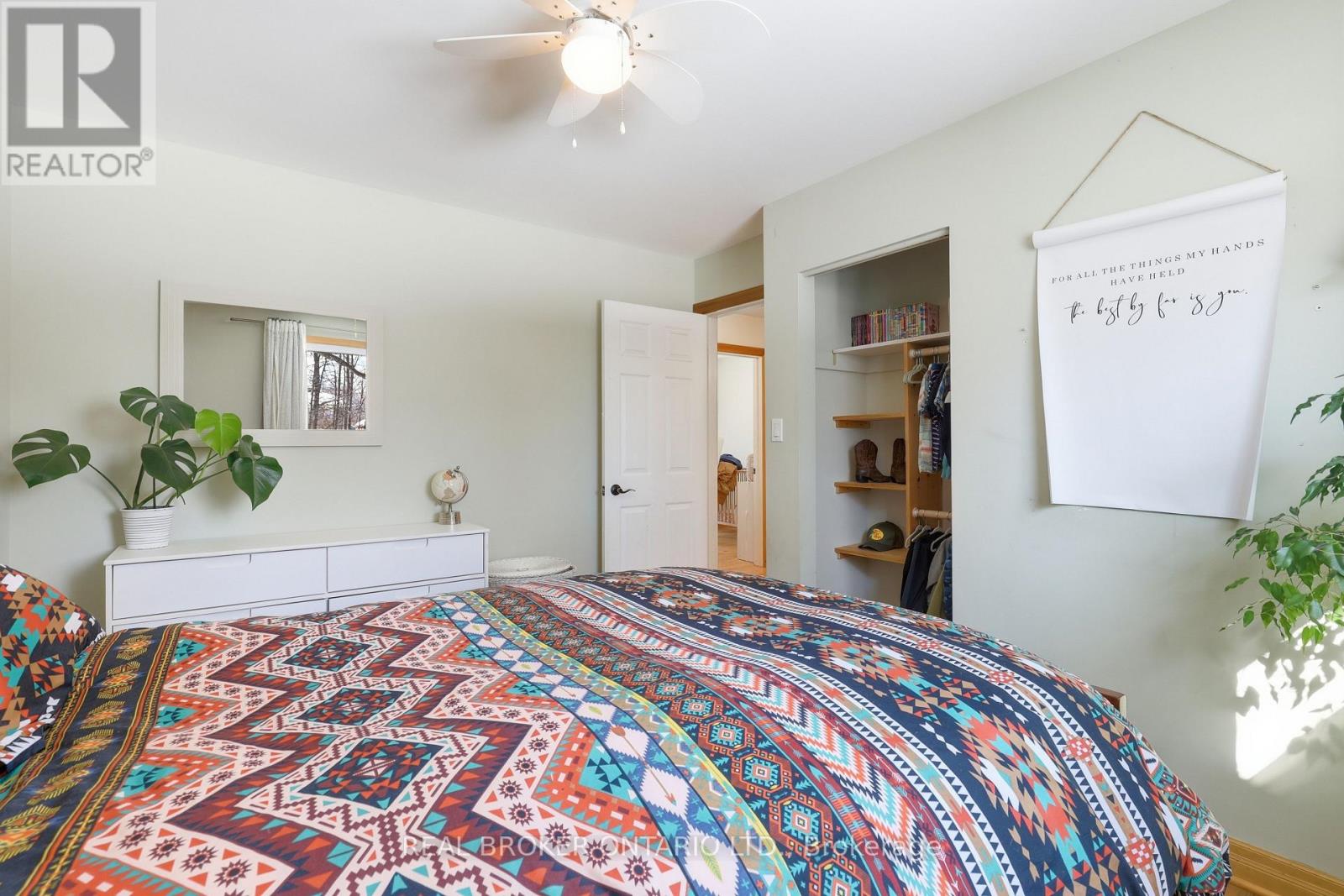 9 Pine Park Boulevard, Adjala-Tosorontio, Ontario  L0M 1J0 - Photo 19 - N12928696