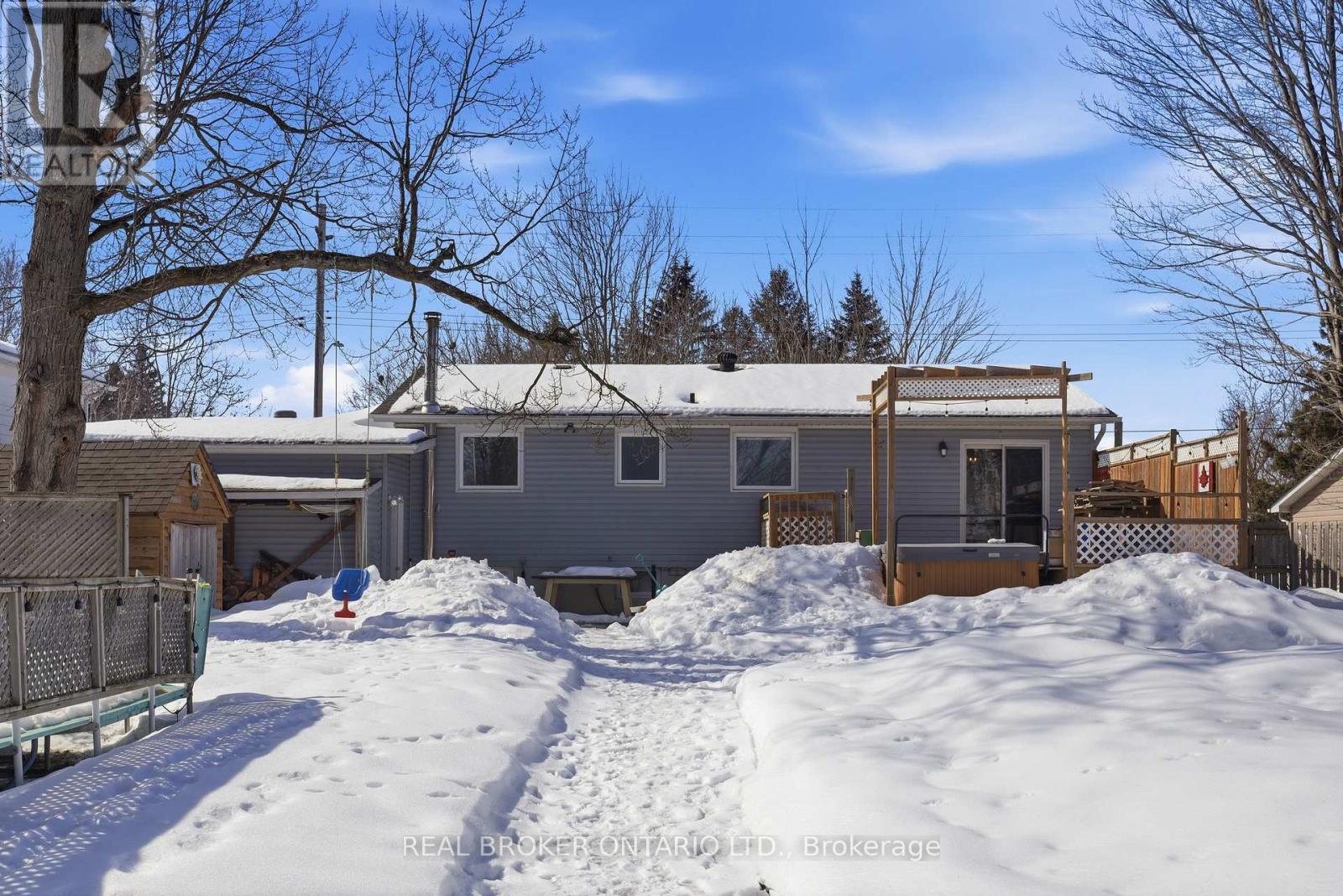 9 Pine Park Boulevard, Adjala-Tosorontio, Ontario  L0M 1J0 - Photo 40 - N12928696