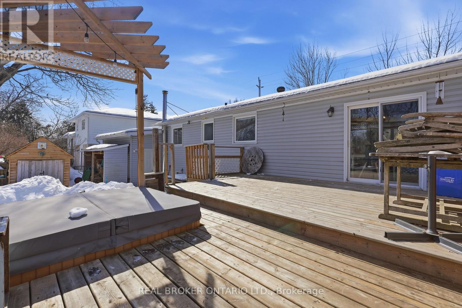 9 Pine Park Boulevard, Adjala-Tosorontio, Ontario  L0M 1J0 - Photo 37 - N12928696