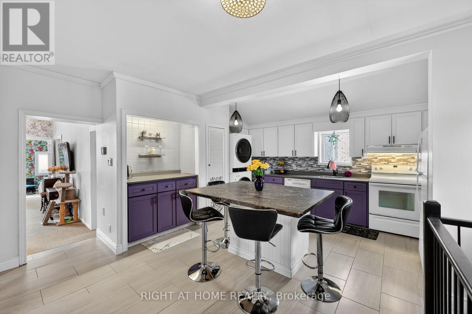 17 Grove Street W, Barrie, Ontario  L4N 1M6 - Photo 10 - S12928706