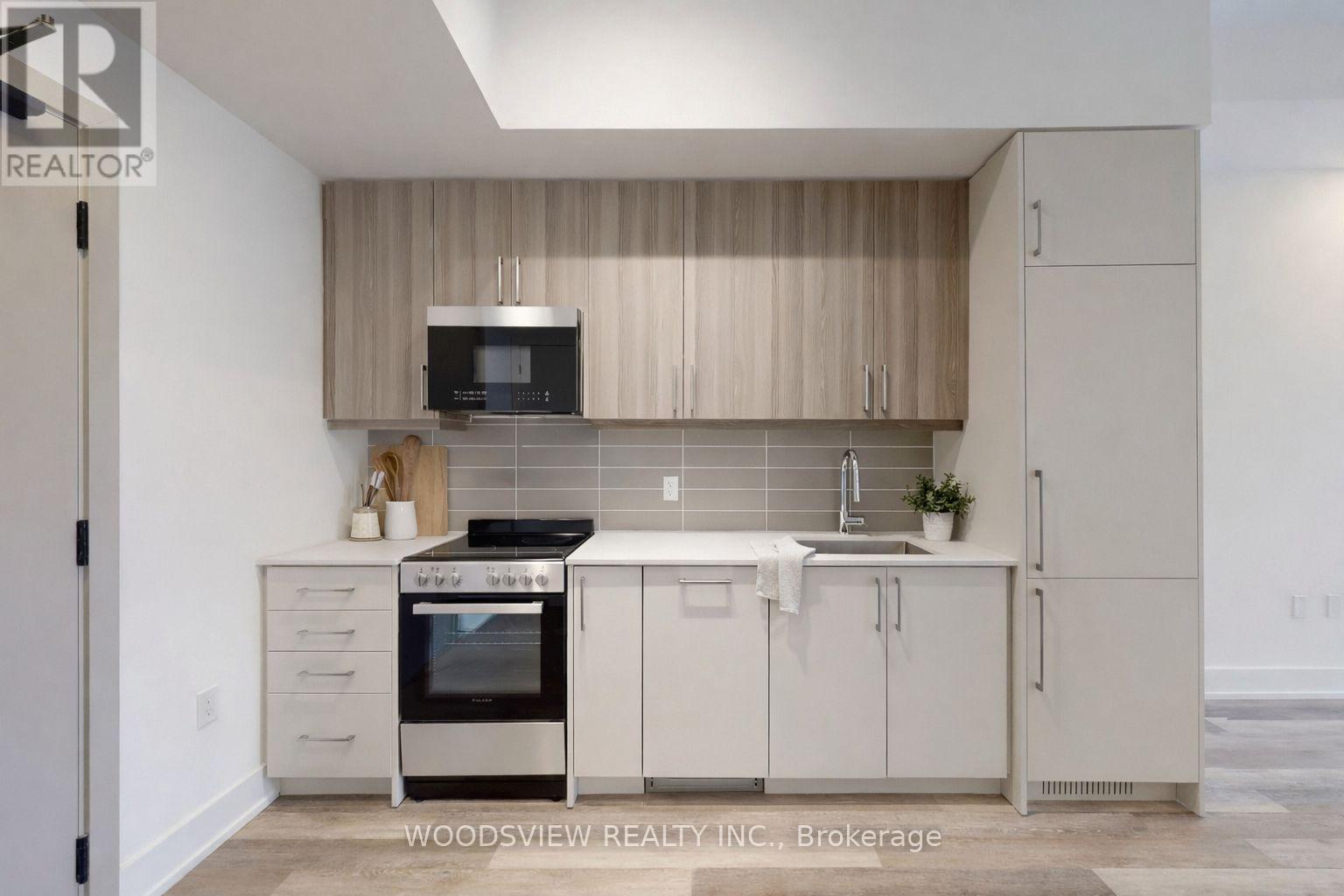 533 - 2075 King Road, King, Ontario  L7B 0R6 - Photo 11 - N12928694