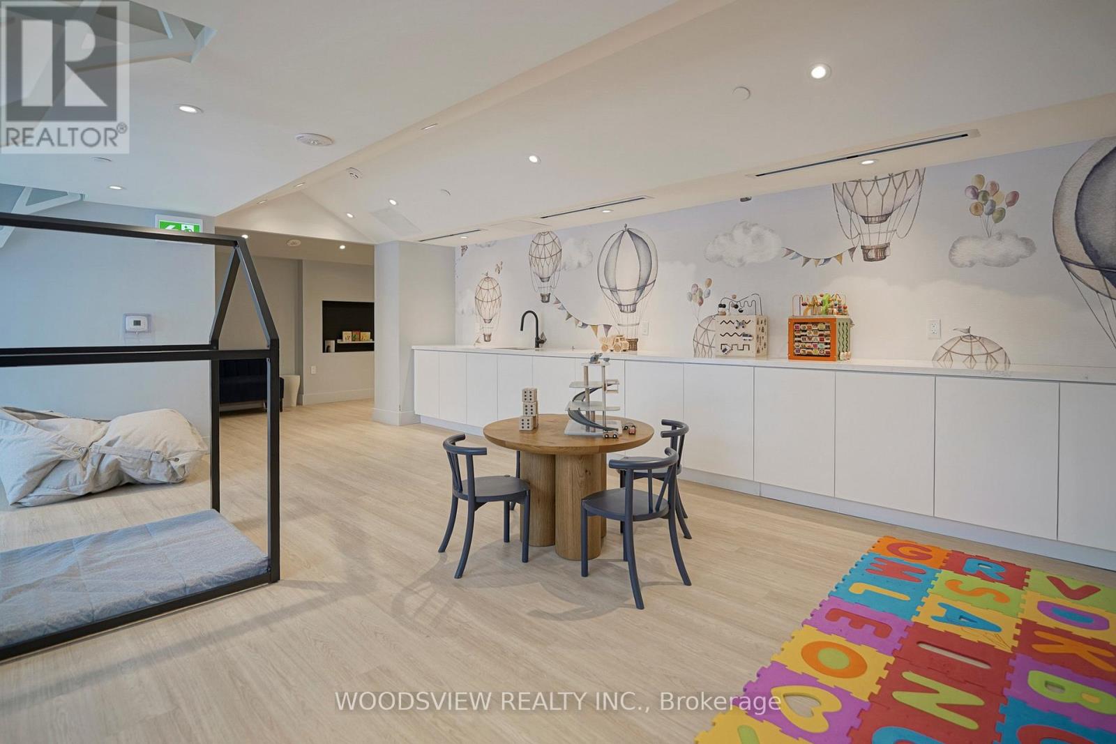 533 - 2075 King Road, King, Ontario  L7B 0R6 - Photo 22 - N12928694