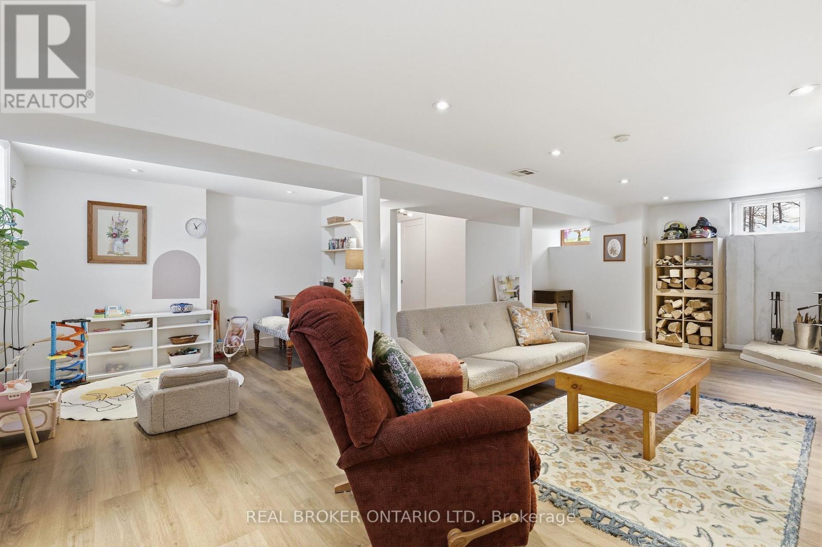 9 Pine Park Boulevard, Adjala-Tosorontio, Ontario  L0M 1J0 - Photo 27 - N12928696