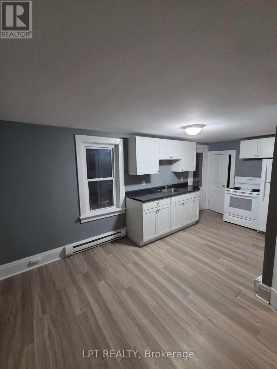 436 Queen Street, Midland, Ontario  L4R 3J1 - Photo 14 - S12928718