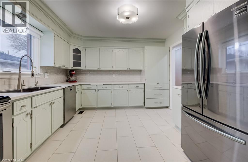 4 Ronald Road, Cambridge, Ontario  N1S 4N1 - Photo 11 - 40813875