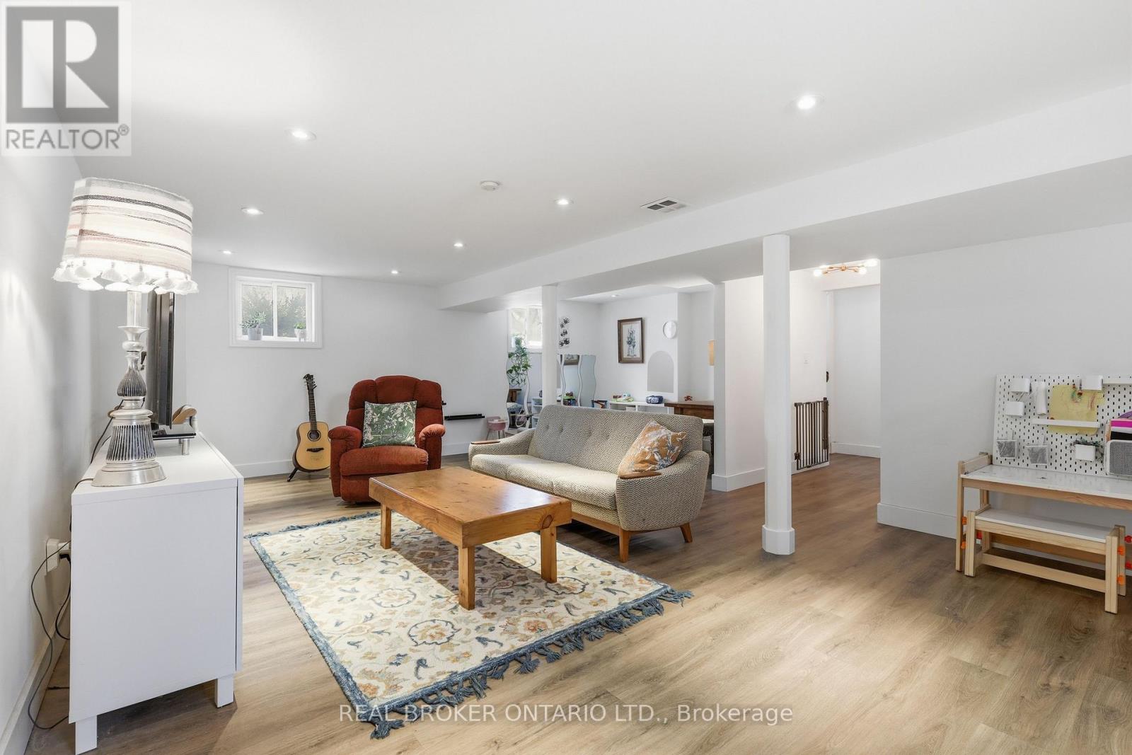 9 Pine Park Boulevard, Adjala-Tosorontio, Ontario  L0M 1J0 - Photo 25 - N12928696