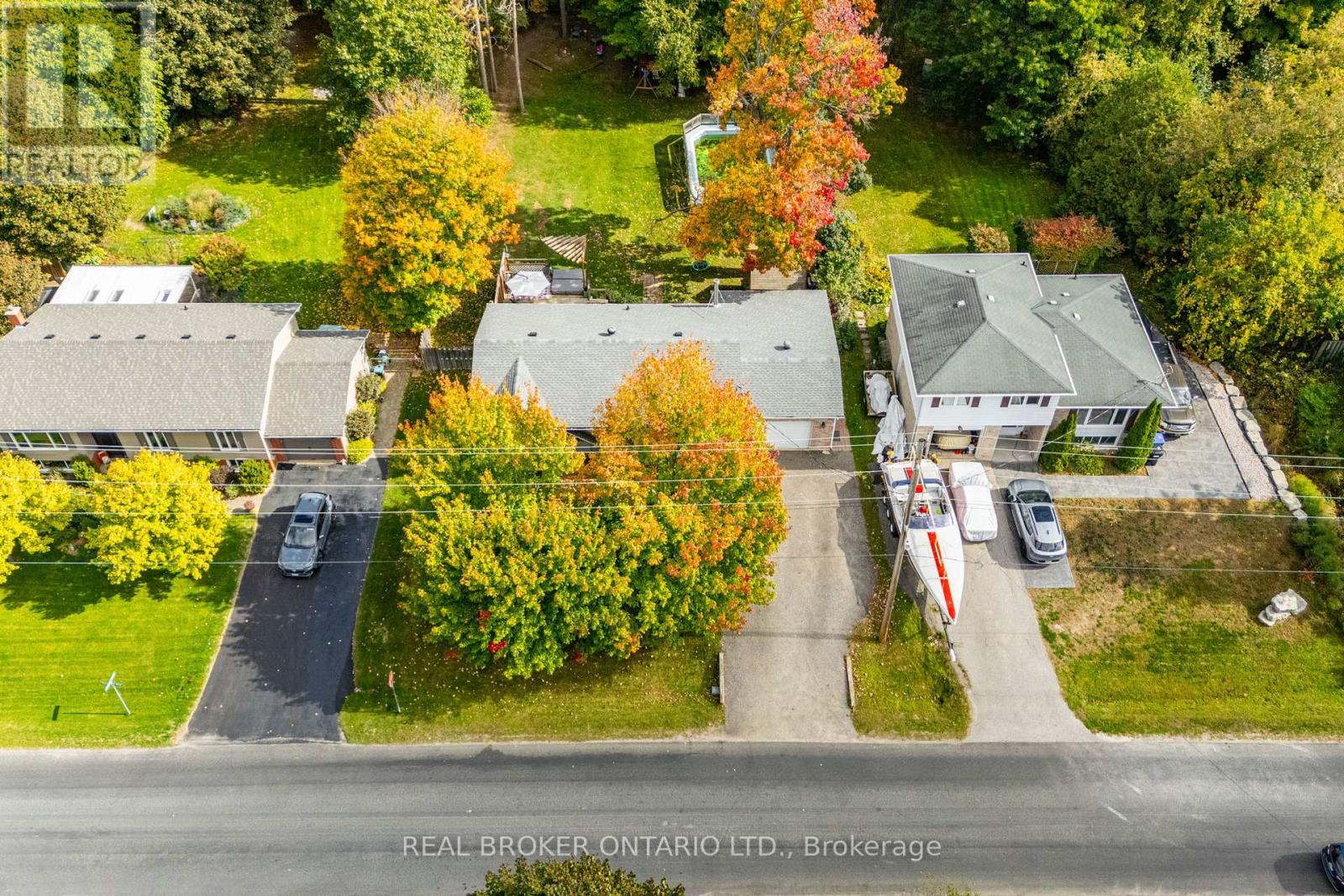 9 Pine Park Boulevard, Adjala-Tosorontio, Ontario  L0M 1J0 - Photo 47 - N12928696