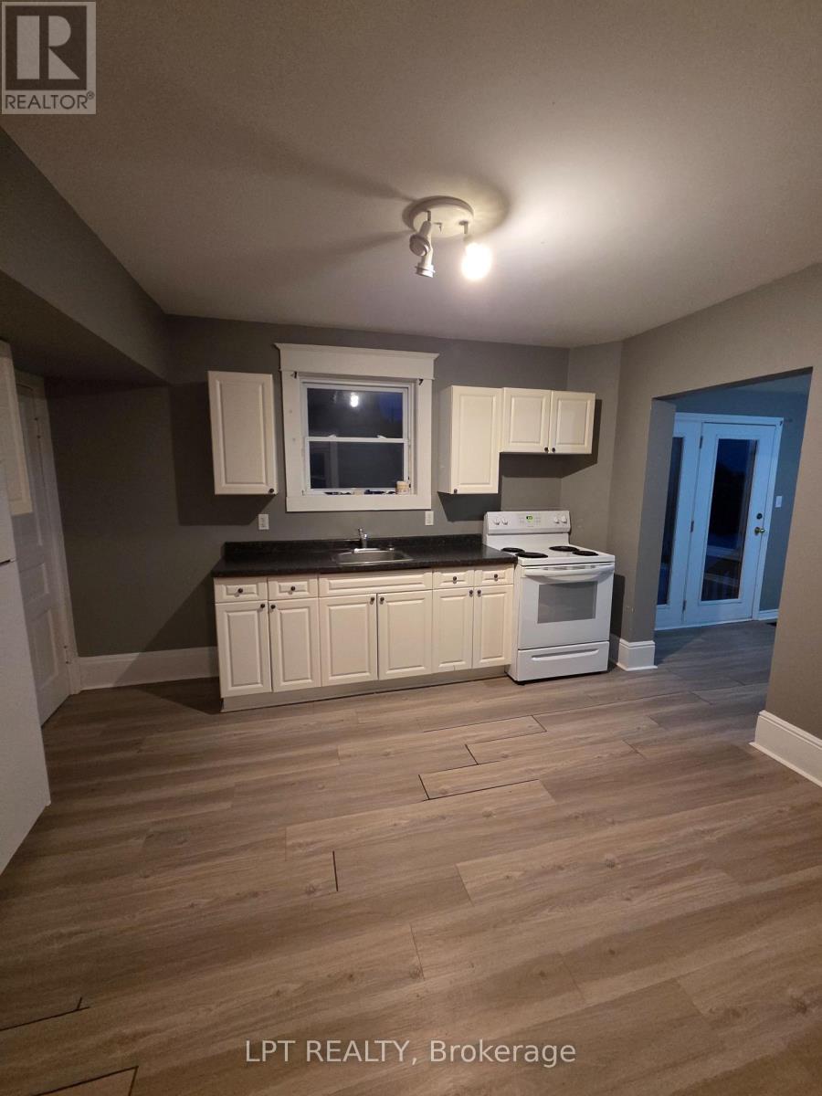 436 Queen Street, Midland, Ontario  L4R 3J1 - Photo 5 - S12928718