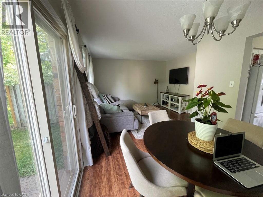 375 Kingscourt Drive Unit# 19, Waterloo, Ontario  N2K 3N7 - Photo 2 - 40815584