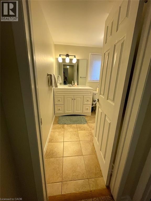 375 Kingscourt Drive Unit# 19, Waterloo, Ontario  N2K 3N7 - Photo 7 - 40815584