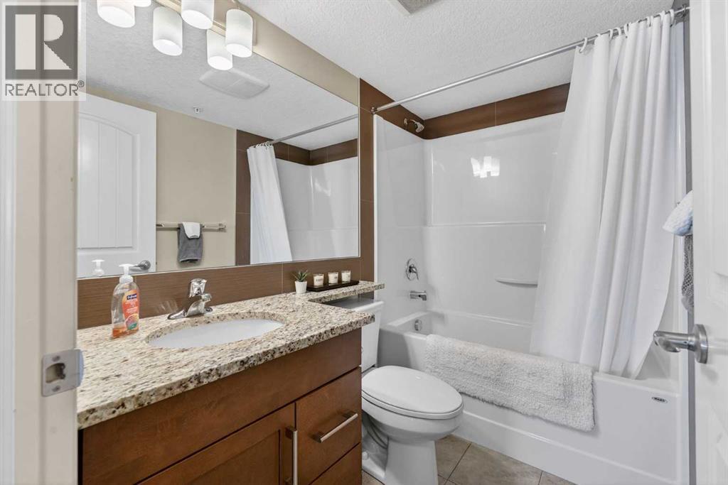 312, 304 Cranberry Park Se, Calgary, Alberta  T3M 1R3 - Photo 12 - A2282357