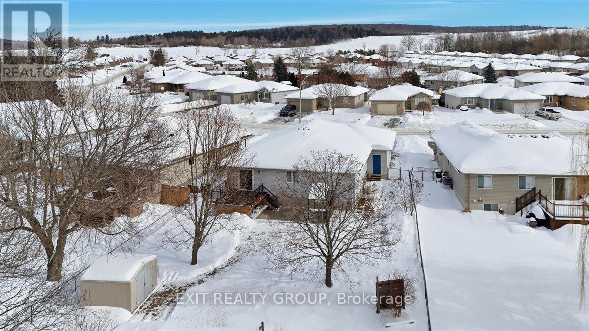 14 Stonegate Crescent, Quinte West, Ontario  K0K 2C0 - Photo 2 - X12930284
