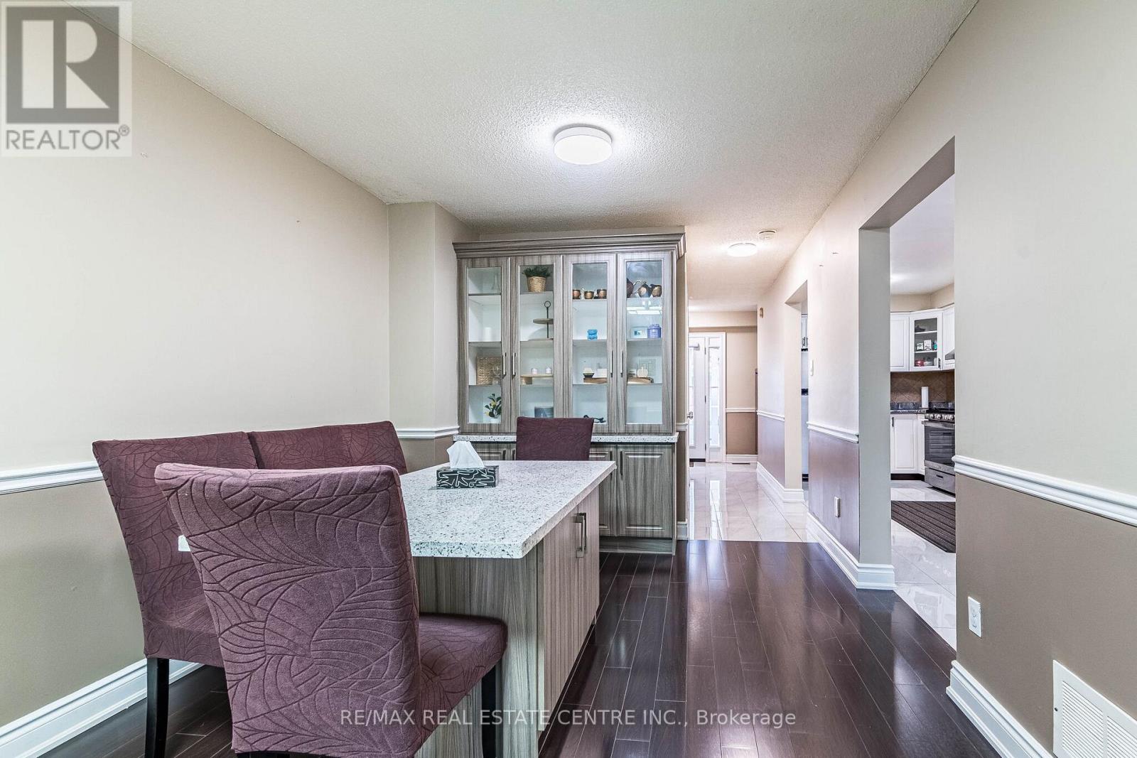 102 Timberlane Drive, Brampton, Ontario  L6Y 4V7 - Photo 13 - W12928270