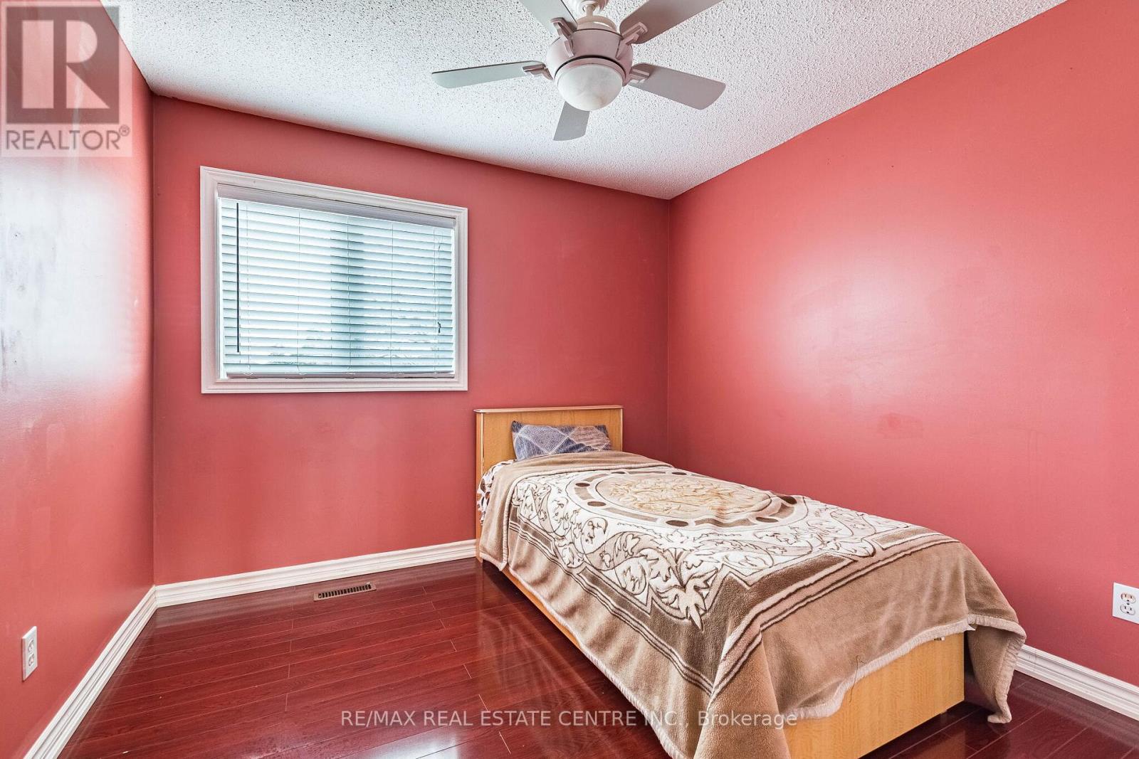 102 Timberlane Drive, Brampton, Ontario  L6Y 4V7 - Photo 26 - W12928270