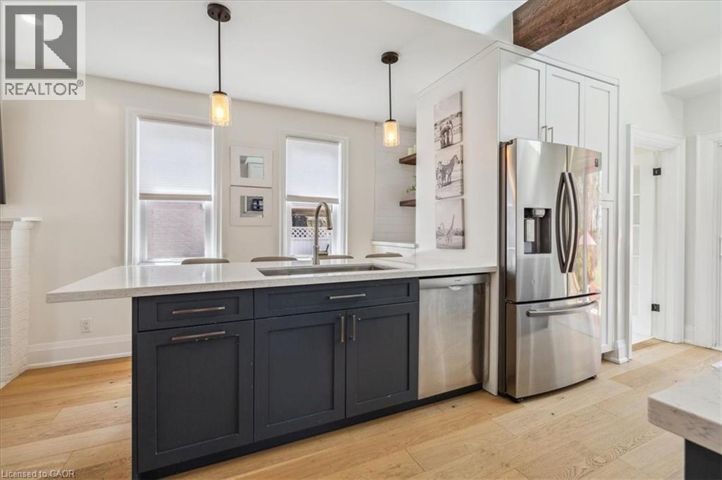 2113 New Street, Burlington, Ontario  L7R 1H7 - Photo 11 - 40815681