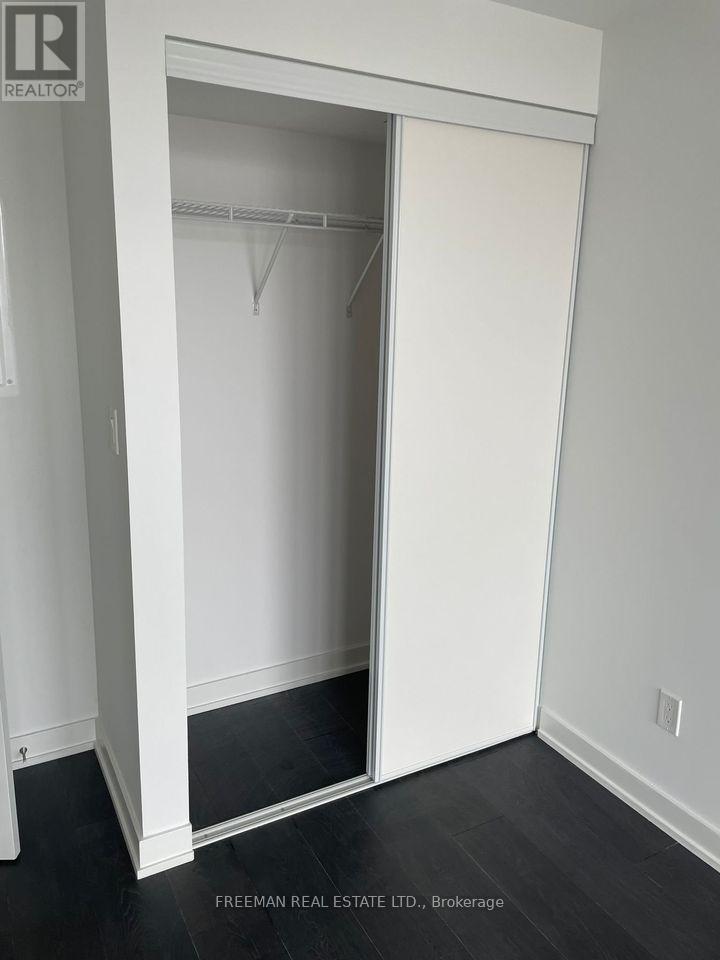 B608 - 3200 Dakota Common, Burlington, Ontario  L7M 2A7 - Photo 7 - W12928616